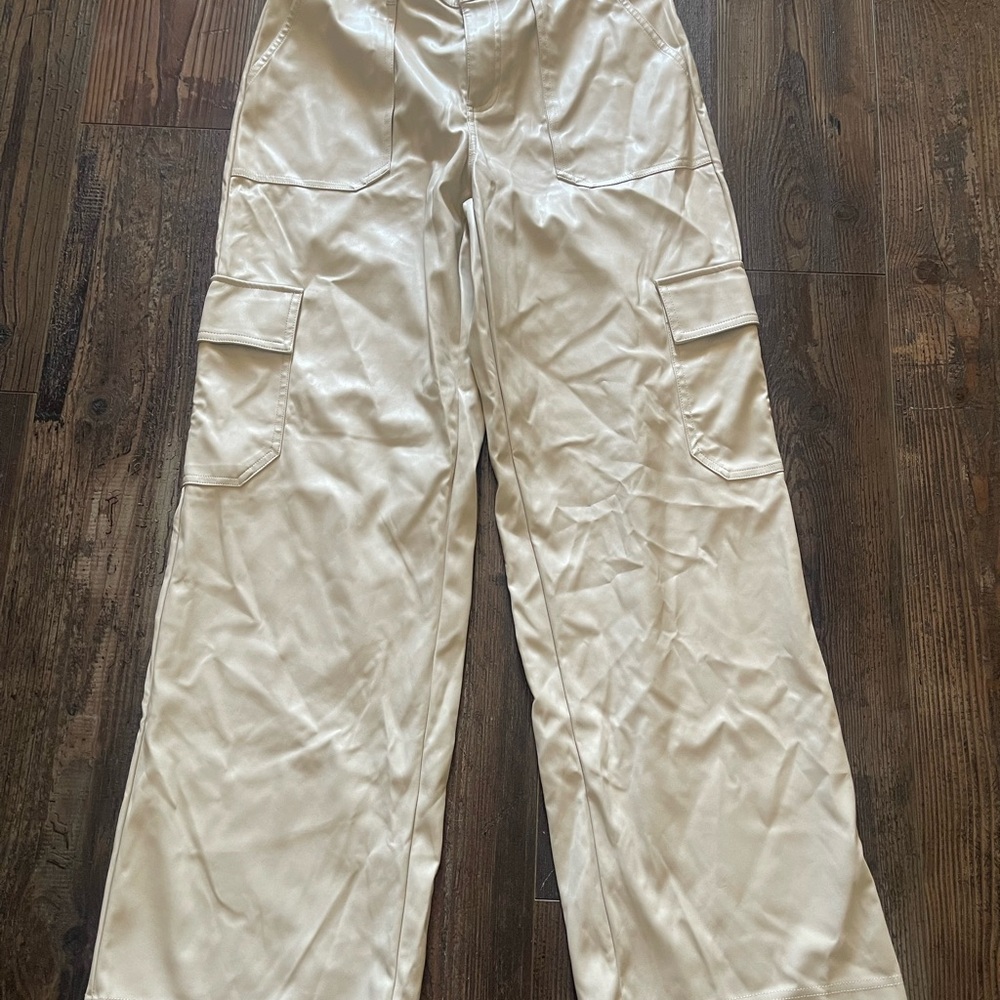 Women's Cream Cargo Pants